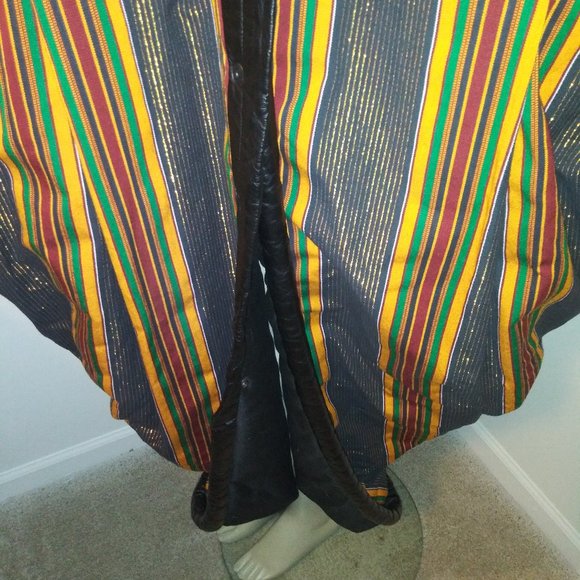 Reversible African Print and Black Coat. ONE SIZE - Picture 3 of 8